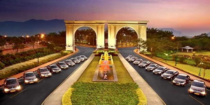 rs=w_813,h_407,cg_true